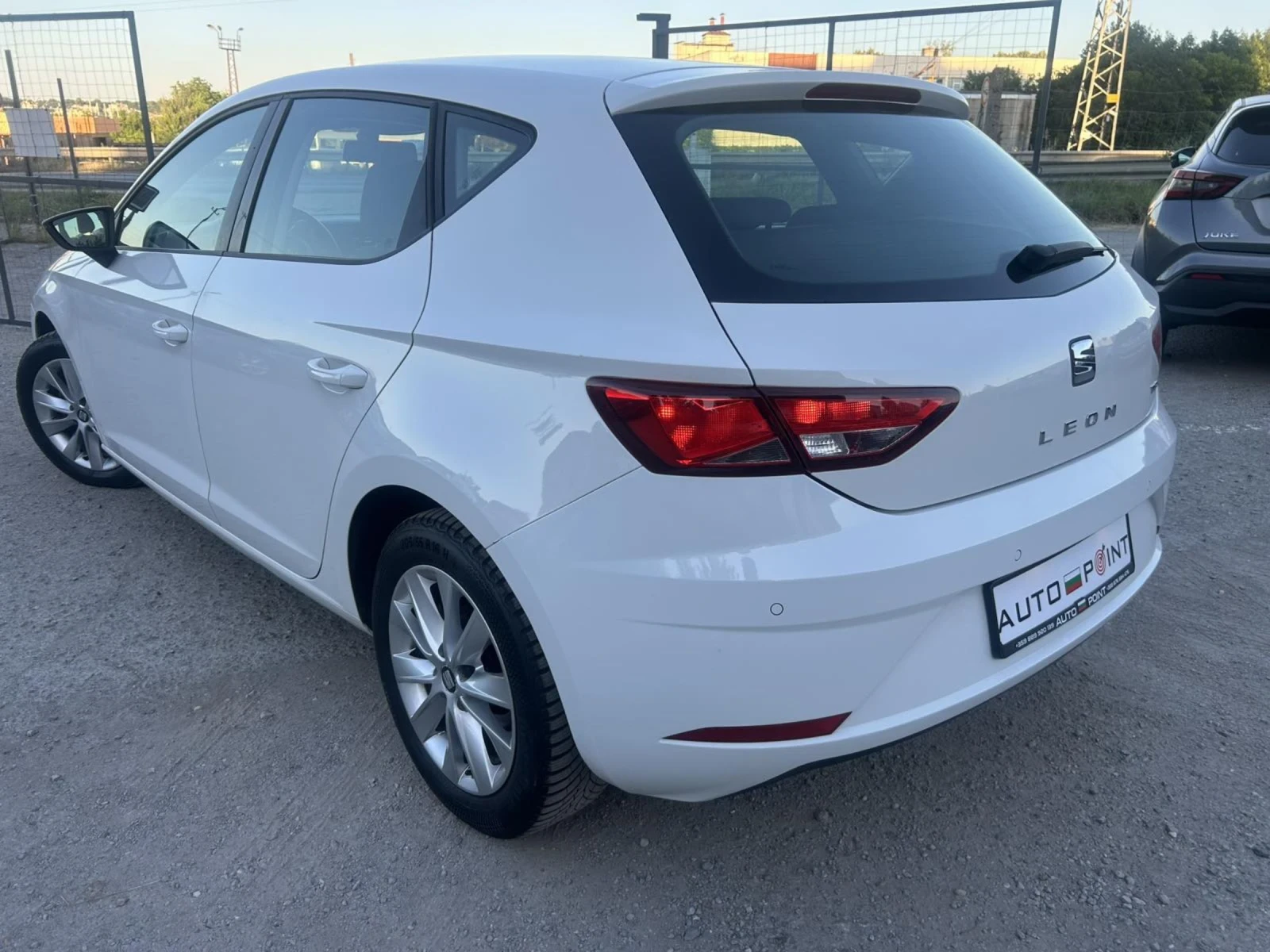 Seat Leon 1.4 TGI 110 * CAMERA * CARPLAY * EURO 6 *  - изображение 6