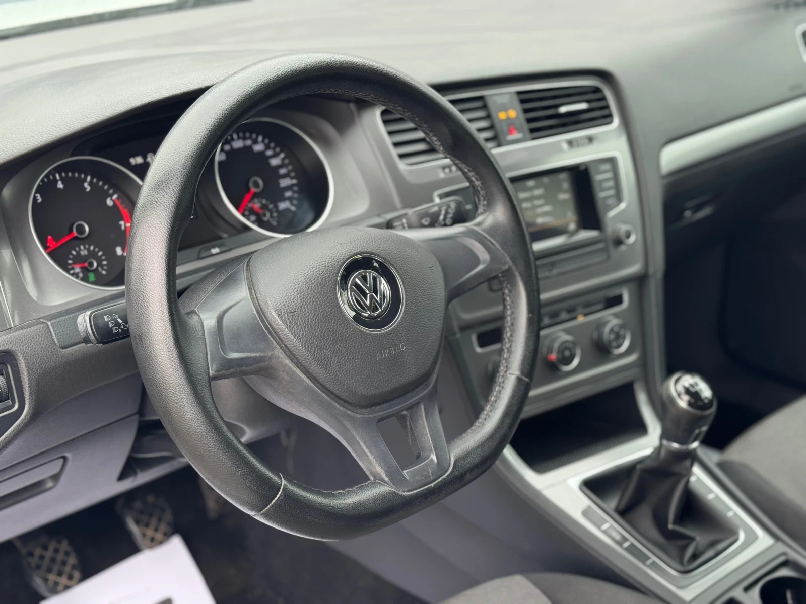 VW Golf 1.4TGI  | Mobile.bg   10