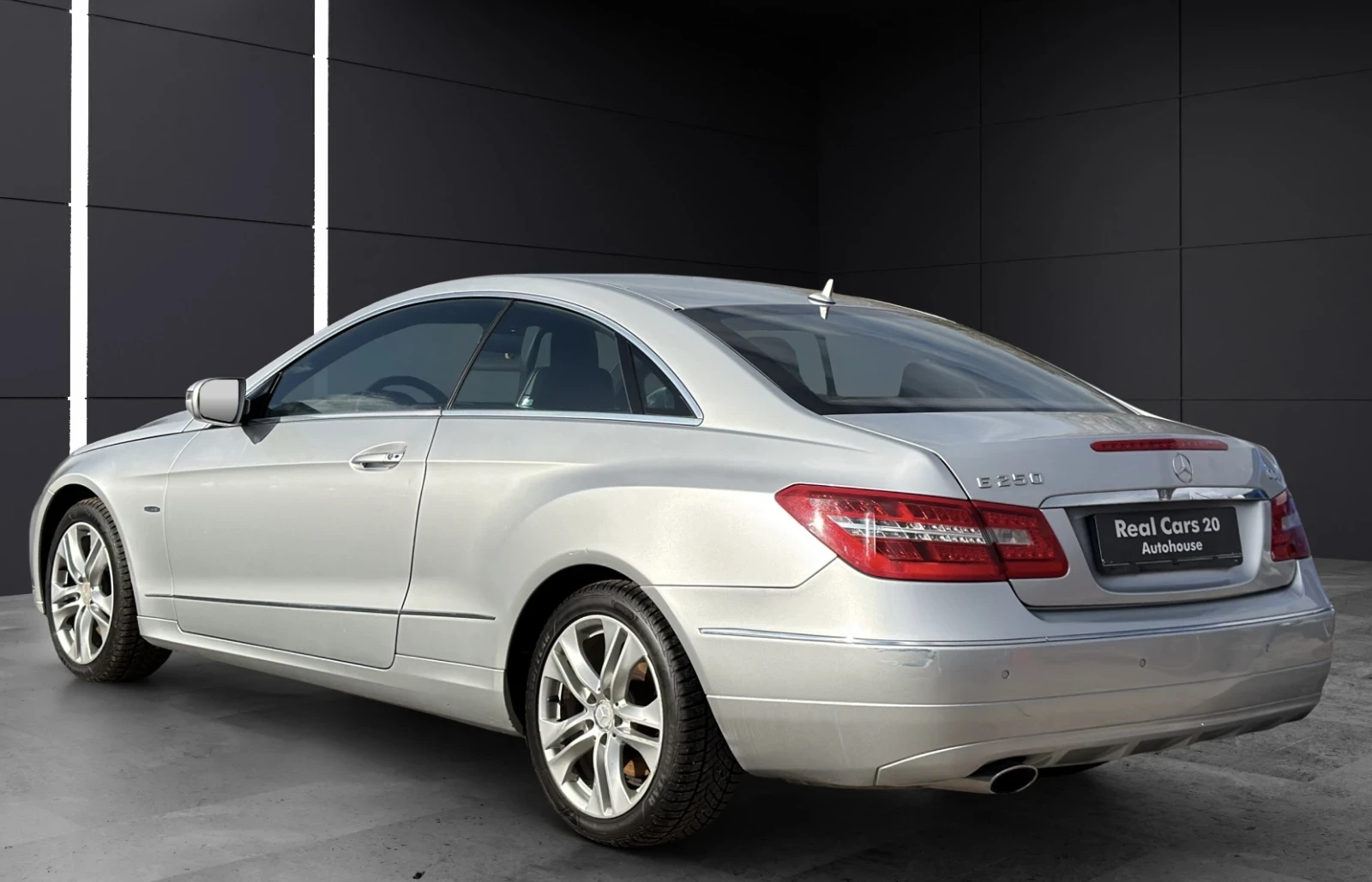 Mercedes-Benz E 250 * CDI* Регистрирана* Обслужена*  - изображение 6