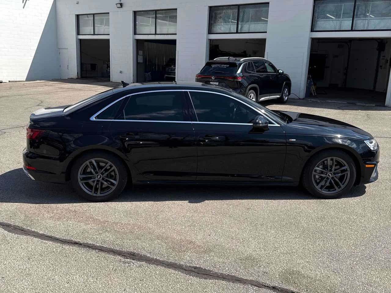 Audi A4 | DISTRONIC | ������� | + ���� ������ |  | Mobile.bg � ����������� 3