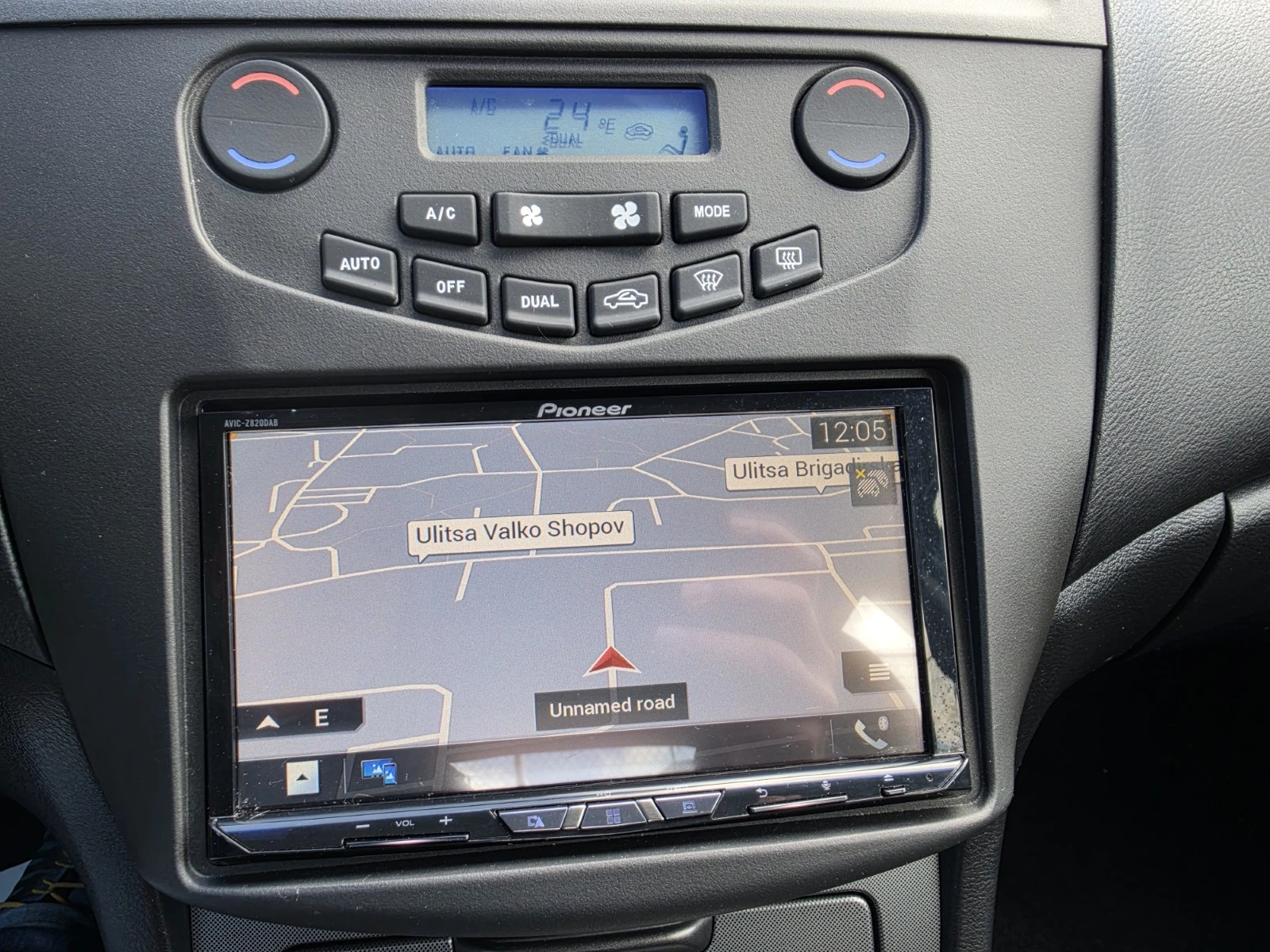 Honda Accord 2.4i-VTEC Executive Facelift , снимка 12 - Автомобили и джипове - 54352738