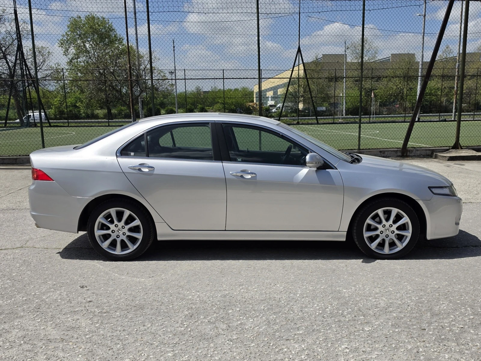 Honda Accord 2.4i-VTEC Executive Facelift , снимка 4 - Автомобили и джипове - 54352738