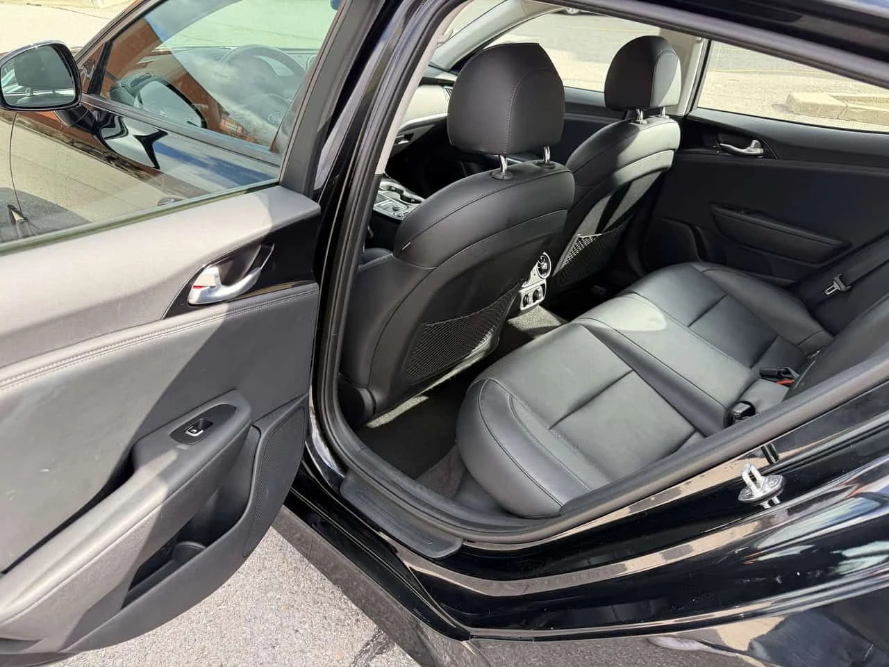 Kia Stinger * Premium * CARFAX * ЦЕНА ДО БГ, снимка 13 - Автомобили и джипове - 54413218