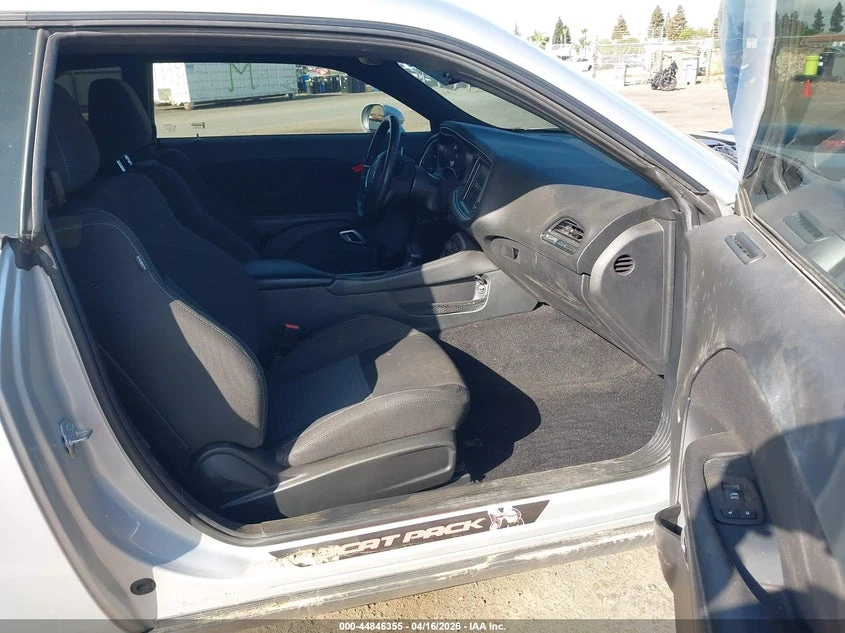 Dodge Challenger 6.4l R/T Scat Pack, снимка 5 - Автомобили и джипове - 54596716