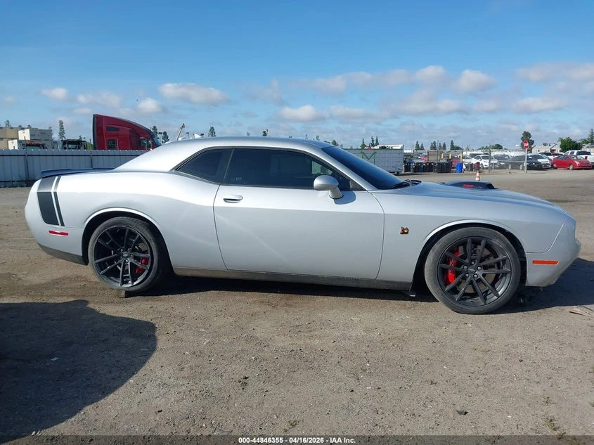 Dodge Challenger 6.4l R/T Scat Pack, снимка 13 - Автомобили и джипове - 54596716