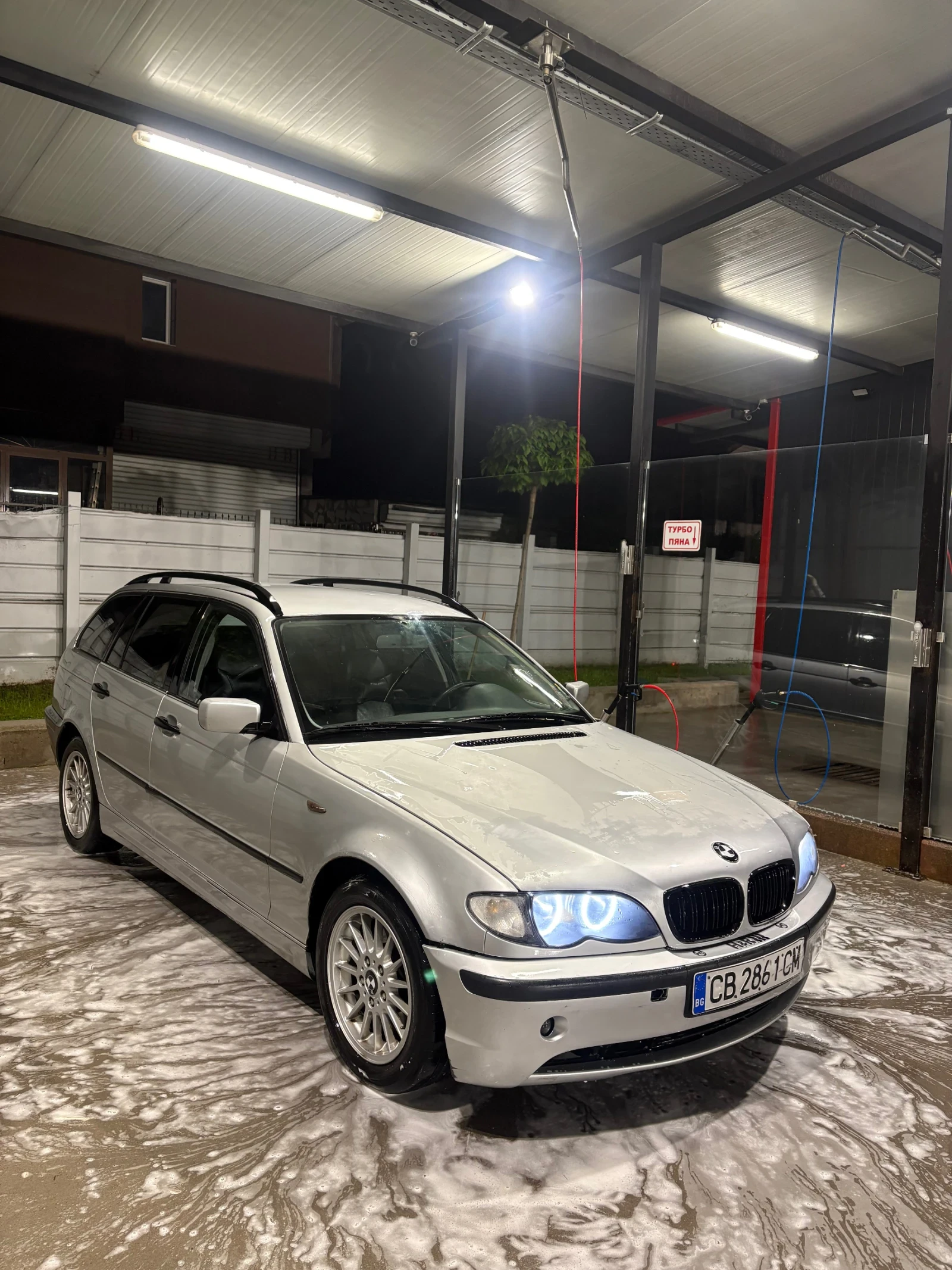 BMW 320, снимка 3 - Автомобили и джипове - 54751704