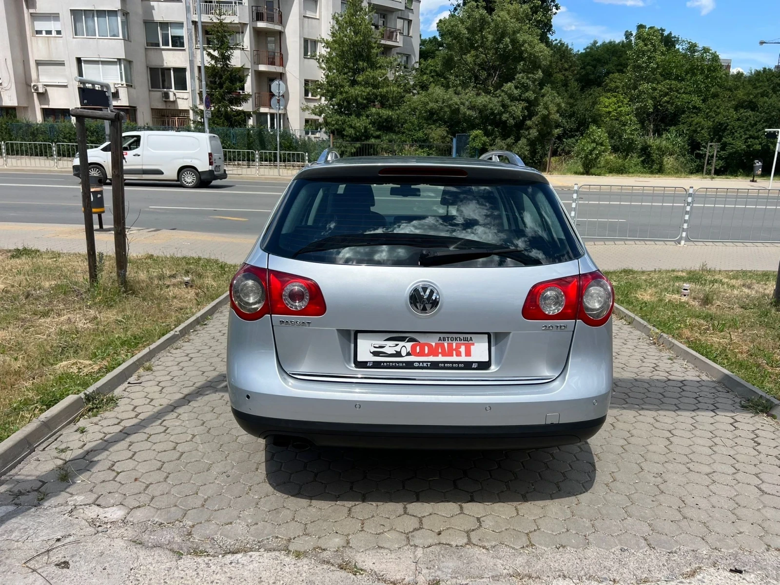 VW Passat 2.0TDi/AVTOMAT, снимка 5 - Автомобили и джипове - 54977425