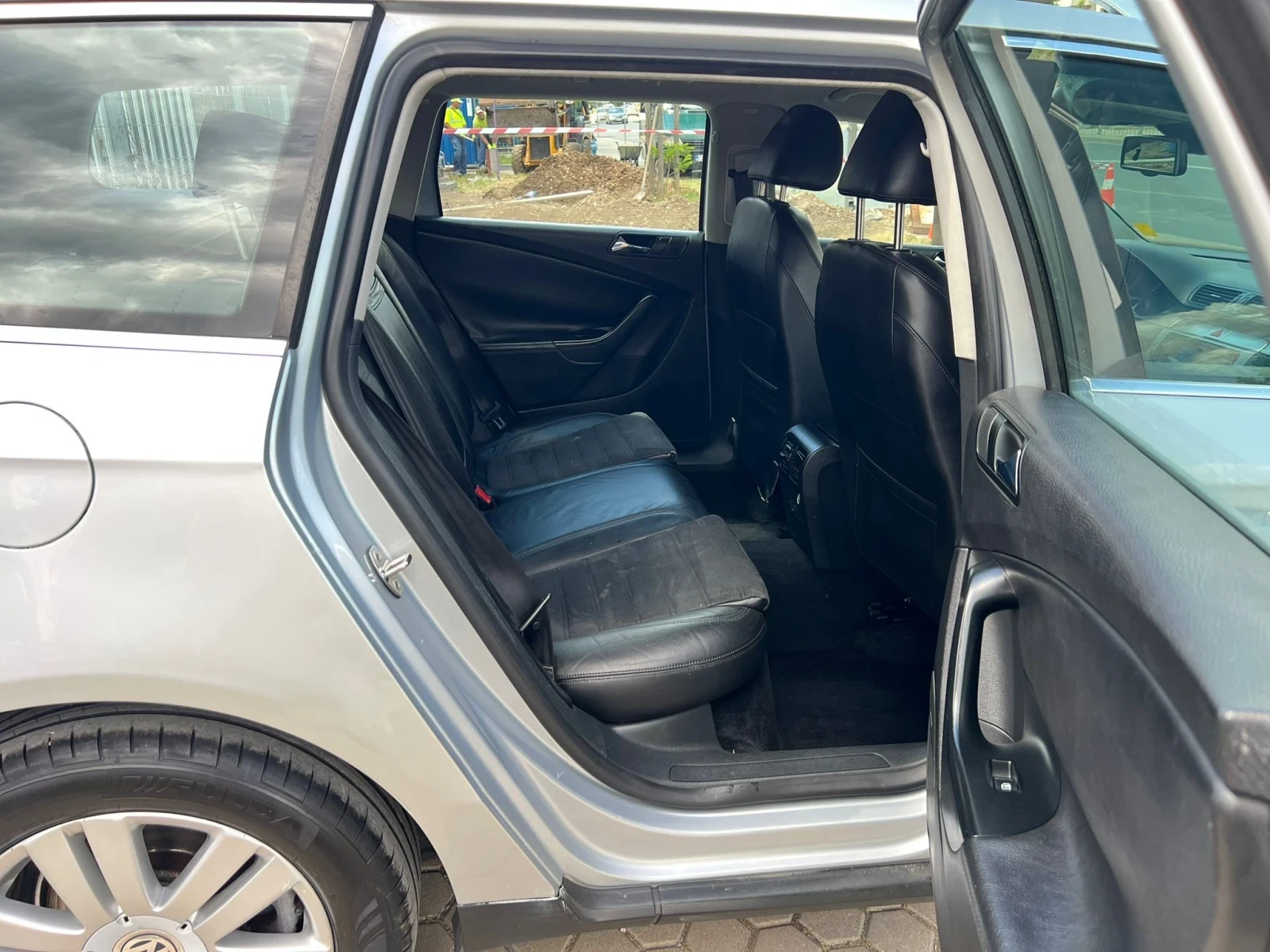 VW Passat 2.0TDi/AVTOMAT, снимка 12 - Автомобили и джипове - 54977425
