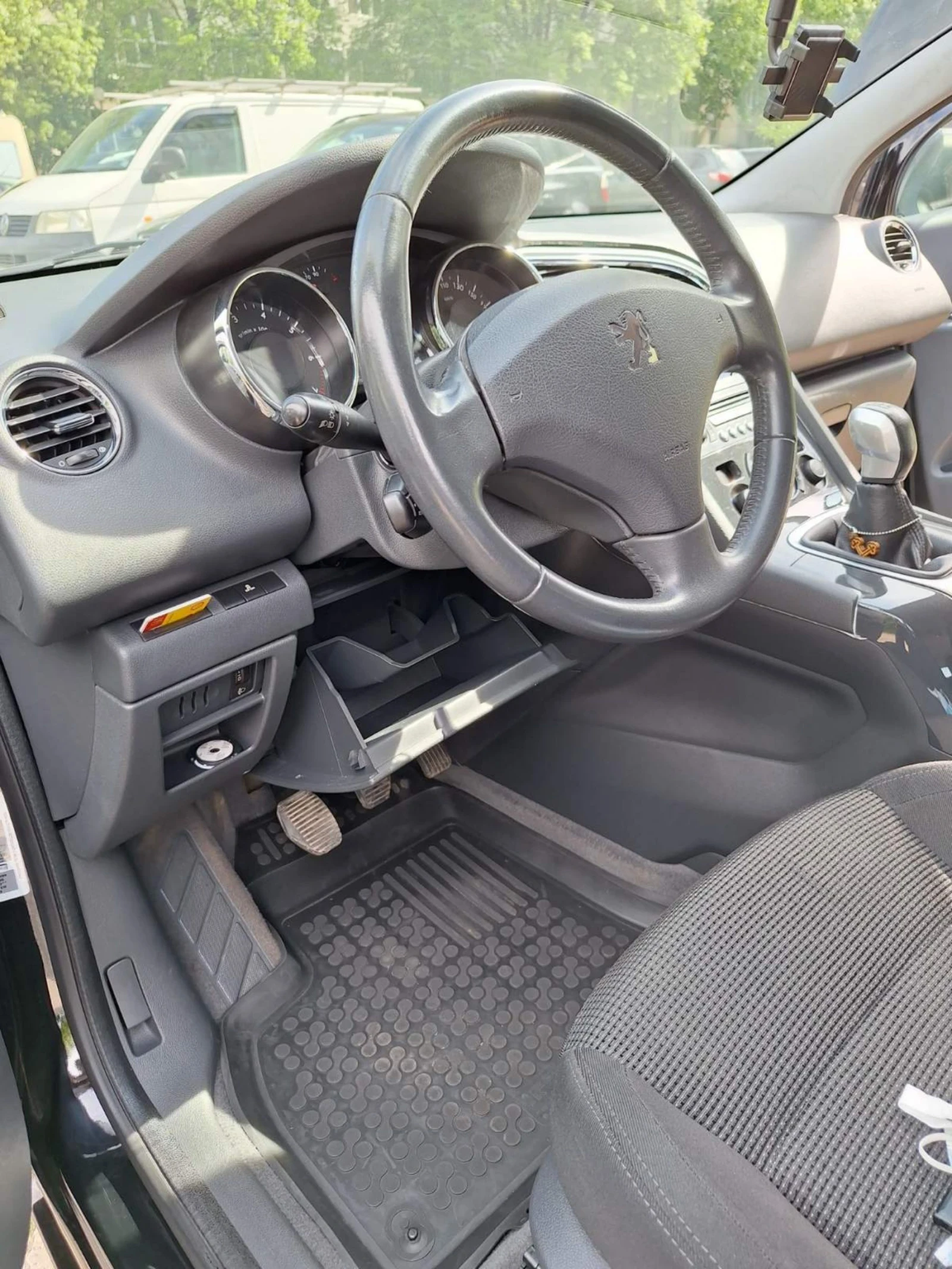 Peugeot 5008 1, 6 ������ 120 �. � | Mobile.bg � ����������� 5