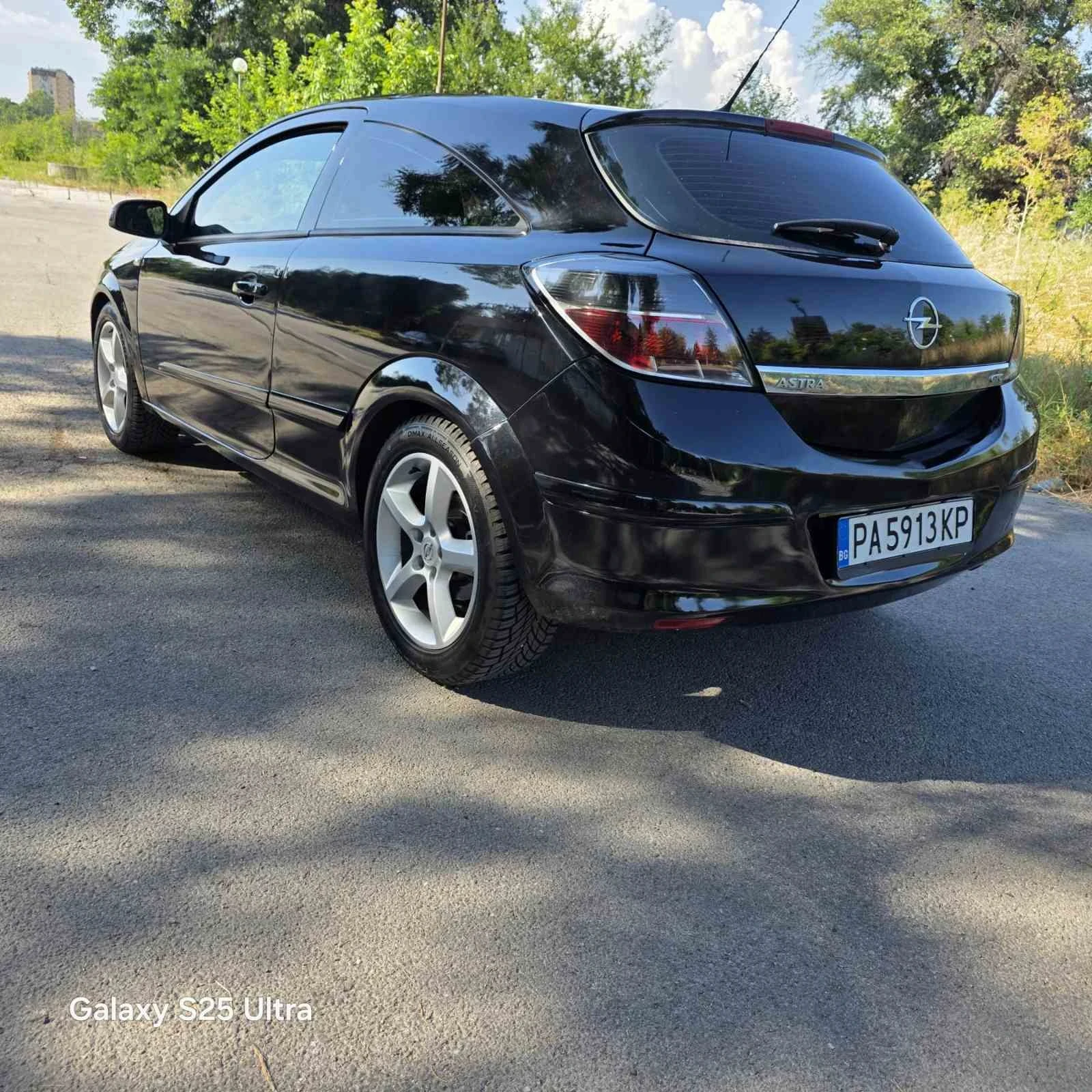 Opel Astra Gtc, снимка 13 - Автомобили и джипове - 55181304
