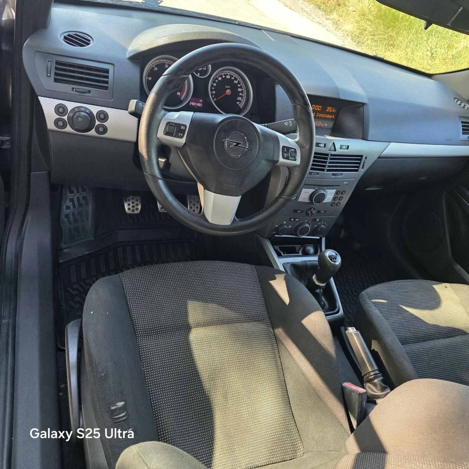 Opel Astra Gtc, снимка 5 - Автомобили и джипове - 55181304