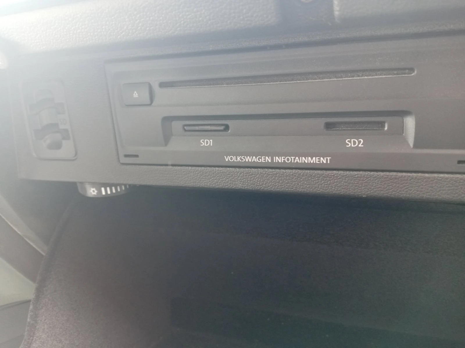 VW Passat 1.6D, снимка 15 - Автомобили и джипове - 56455031