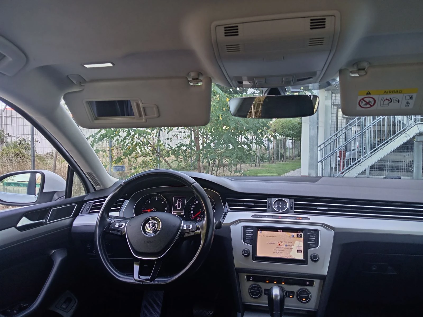 VW Passat 1.6D, снимка 10 - Автомобили и джипове - 56455031