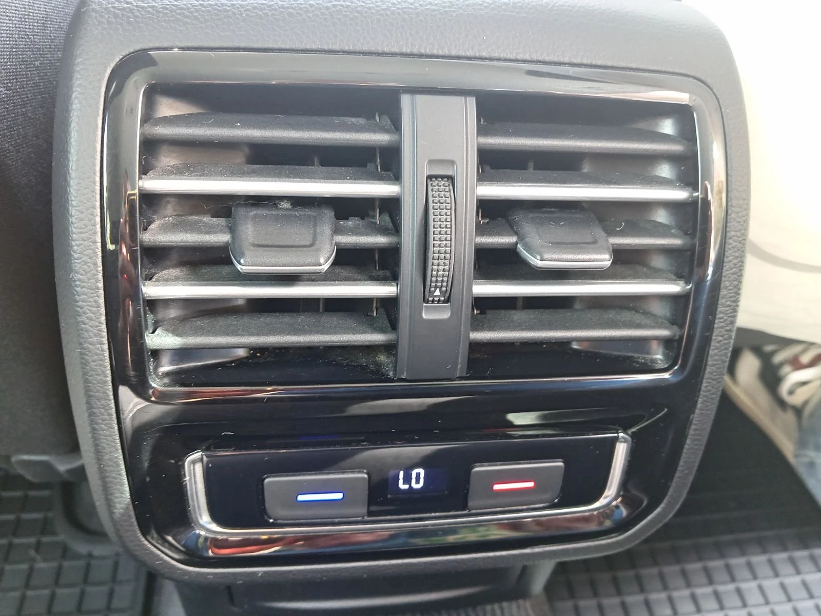 VW Passat 1.6D, снимка 14 - Автомобили и джипове - 56455031