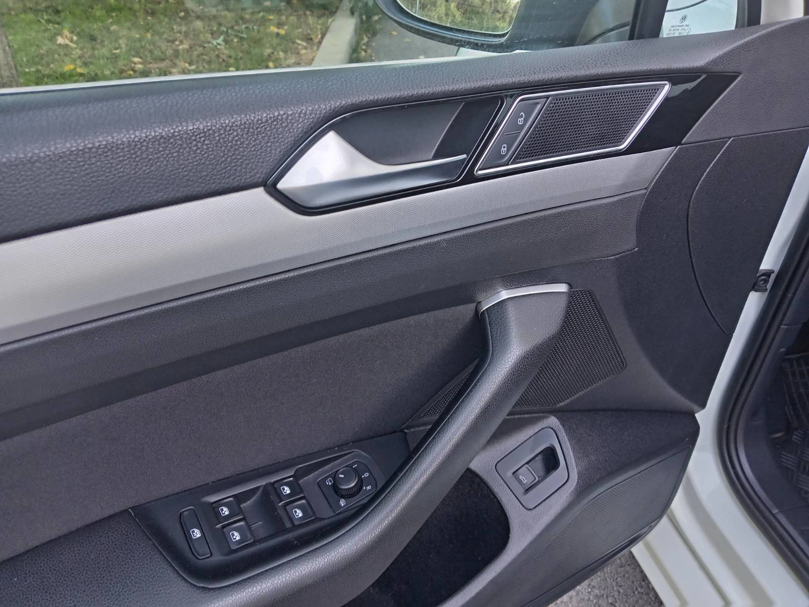 VW Passat 1.6D, снимка 11 - Автомобили и джипове - 56455031