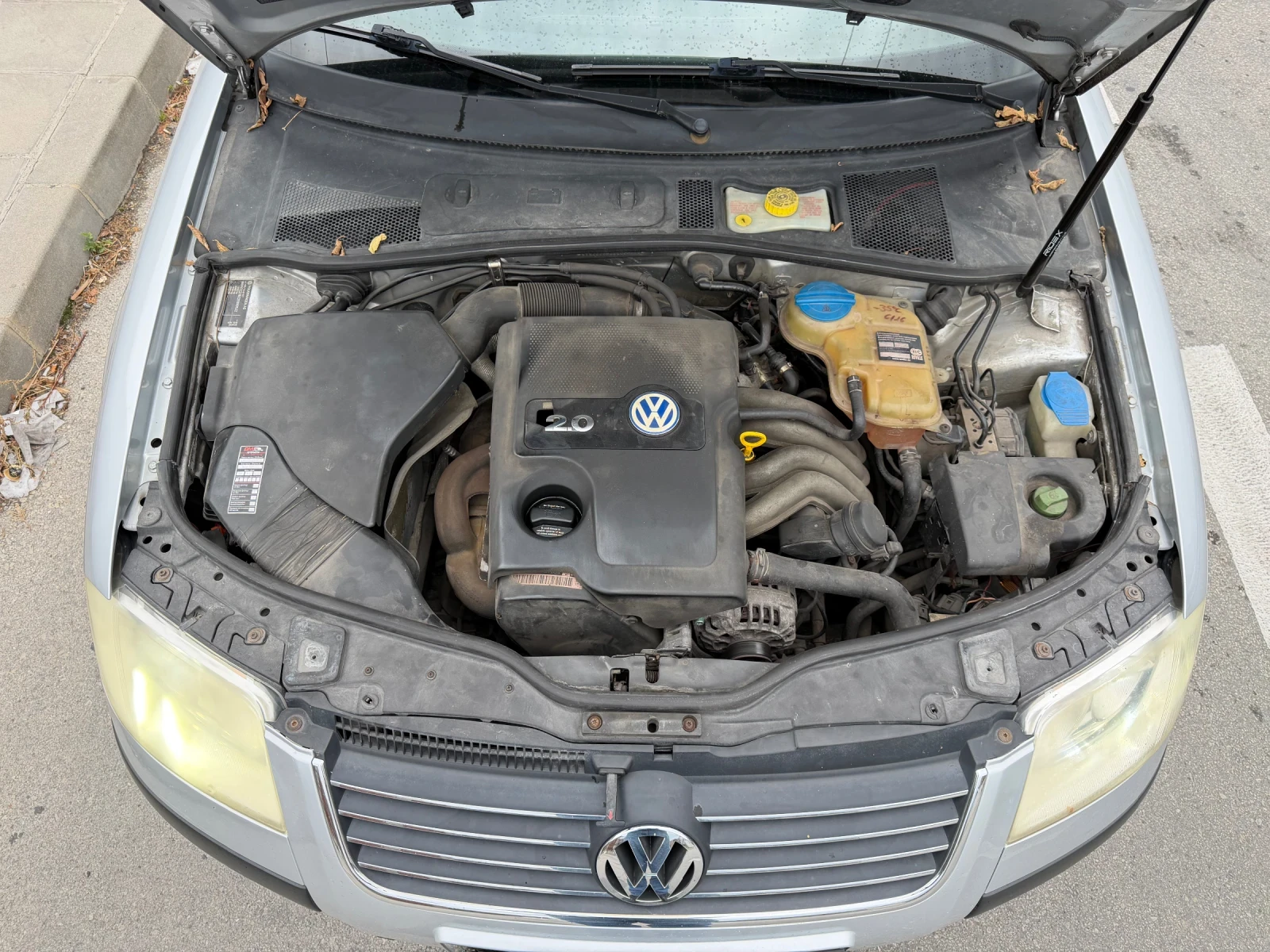 VW Passat 2.0i/ автомат, снимка 11 - Автомобили и джипове - 56462320
