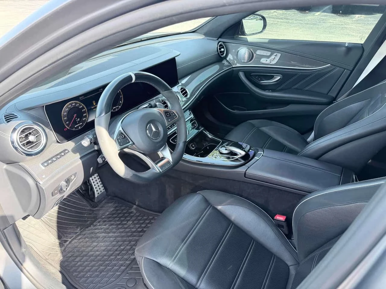 Mercedes-Benz E 63 AMG  S / ������ ������ �� ������ / Carfax  | Mobile.bg � ����������� 5