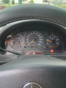Mercedes-Benz ML 270, снимка 11