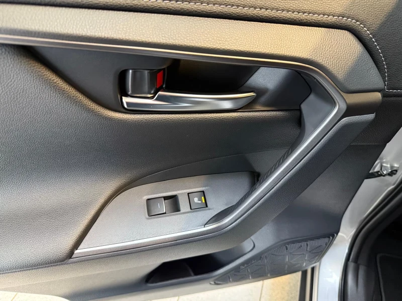 Toyota Rav4 НОВ!/2.5PHEV/309HP/GR/360/HUD/MEMO/JBL/662gpr, снимка 9 - Автомобили и джипове - 52734715