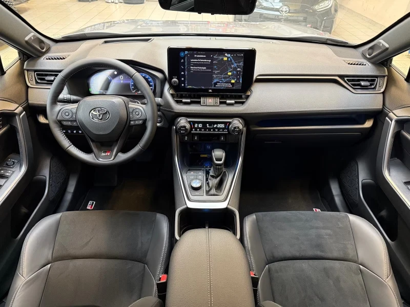 Toyota Rav4 НОВ!/2.5PHEV/309HP/GR/360/HUD/MEMO/JBL/662gpr, снимка 10 - Автомобили и джипове - 52734715