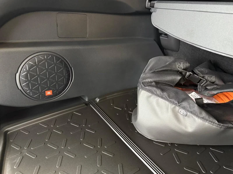 Toyota Rav4 НОВ!/2.5PHEV/309HP/GR/360/HUD/MEMO/JBL/662gpr, снимка 16 - Автомобили и джипове - 52734715