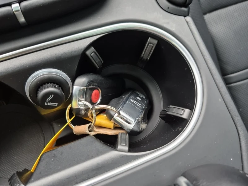 Porsche Cayenne * GTS * CARFAX * БЕЗ ПЪРВОНАЧАЛНА ВНОСКА, снимка 8 - Автомобили и джипове - 53085219