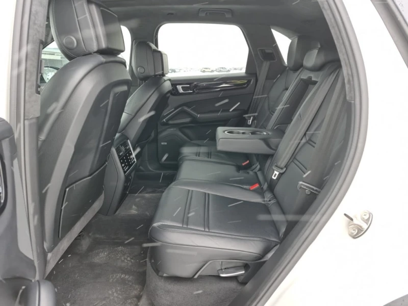 Porsche Cayenne * GTS * CARFAX * БЕЗ ПЪРВОНАЧАЛНА ВНОСКА, снимка 13 - Автомобили и джипове - 53085219