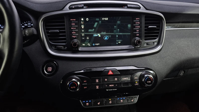 Kia Sorento 2.0CRDI/4x4/Пълна сервизна !!!, снимка 12 - Автомобили и джипове - 53354853