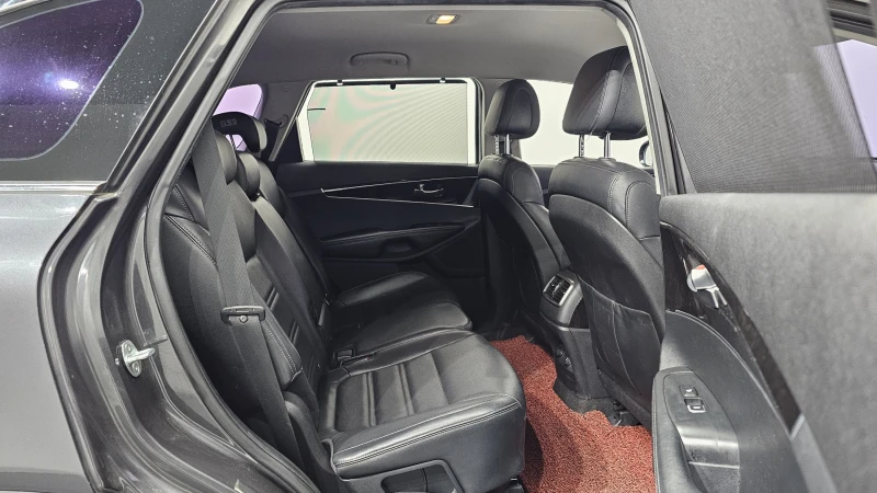 Kia Sorento 2.0CRDI/4x4/Пълна сервизна !!!, снимка 8 - Автомобили и джипове - 53354853