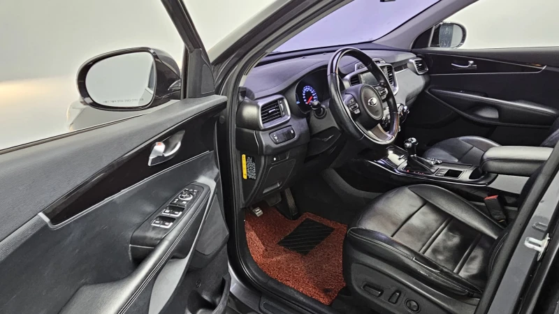 Kia Sorento 2.0CRDI/4x4/Пълна сервизна !!!, снимка 5 - Автомобили и джипове - 53354853