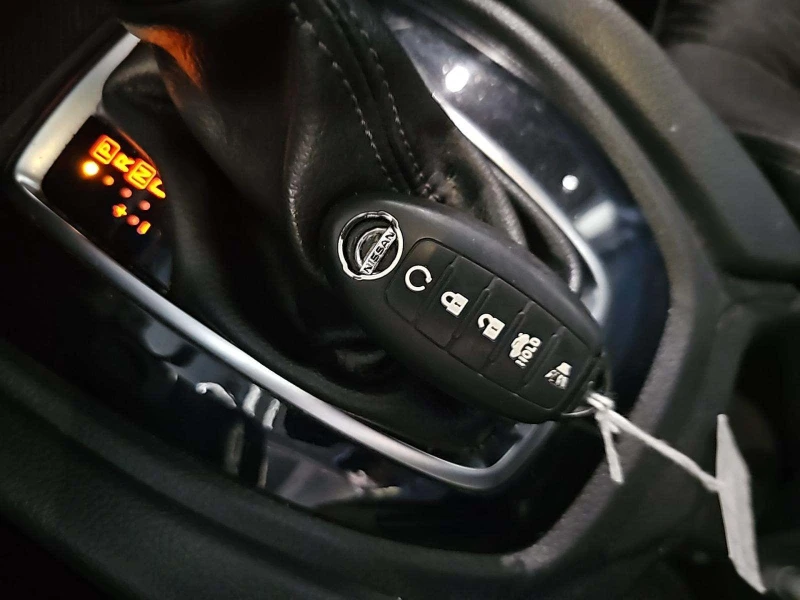 Nissan Rogue, снимка 8 - Автомобили и джипове - 53559280