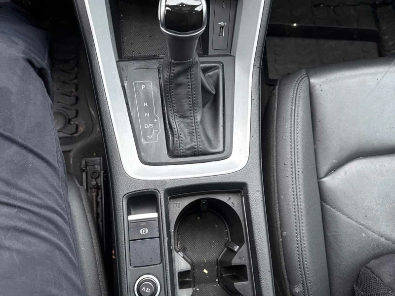 Audi Q3 * Progressiv * CARFAX * ЦЕНА ДО БГ, снимка 10 - Автомобили и джипове - 53597057