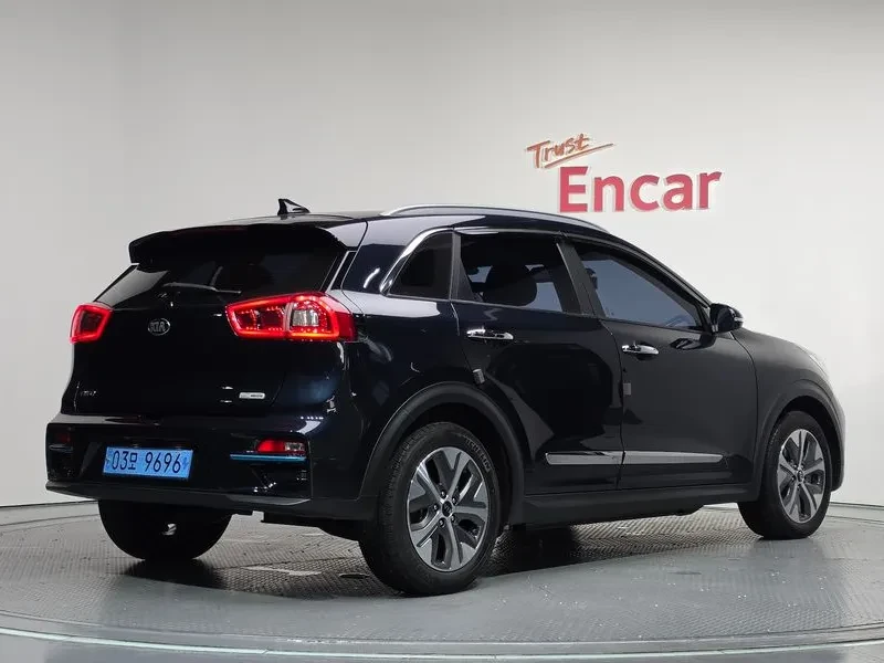 Kia Niro Ev Noblesse, снимка 2 - Автомобили и джипове - 55925345