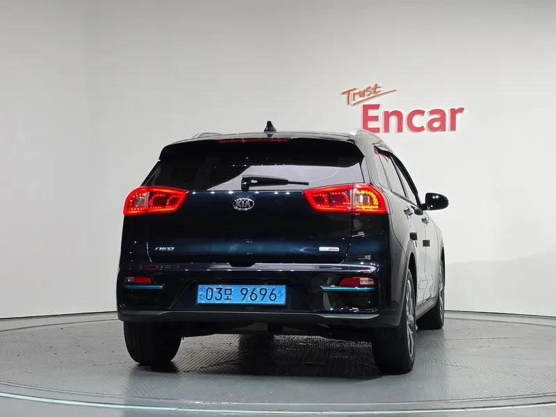 Kia Niro Ev Noblesse, снимка 4 - Автомобили и джипове - 55925345