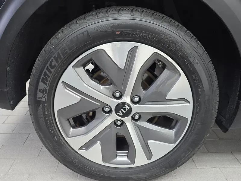 Kia Niro Ev Noblesse, снимка 5 - Автомобили и джипове - 55925345