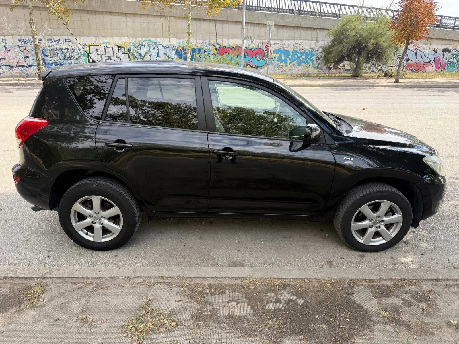 Toyota Rav4 2.2 136 кс Cross 4х4 - изображение 4