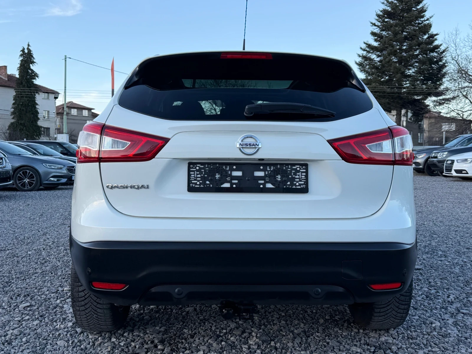 Nissan Qashqai 1.2Бензин, (4цилиндров), Connect Edition, 360Камер - изображение 8