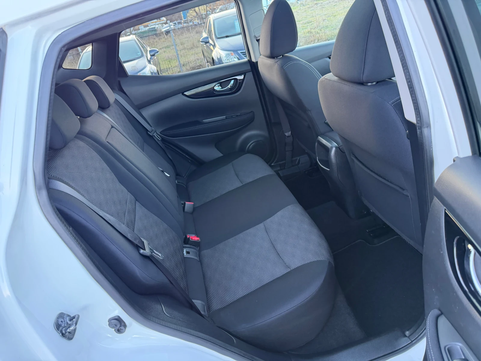 Nissan Qashqai 1.2������, (4���������), Connect Edition, 360����� | Mobile.bg � ����������� 13