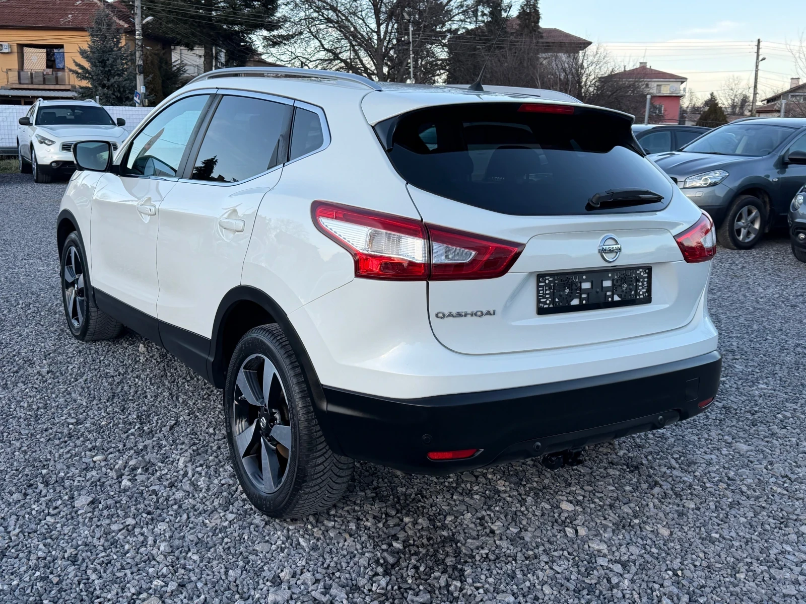 Nissan Qashqai 1.2Бензин, (4цилиндров), Connect Edition, 360Камер - изображение 6