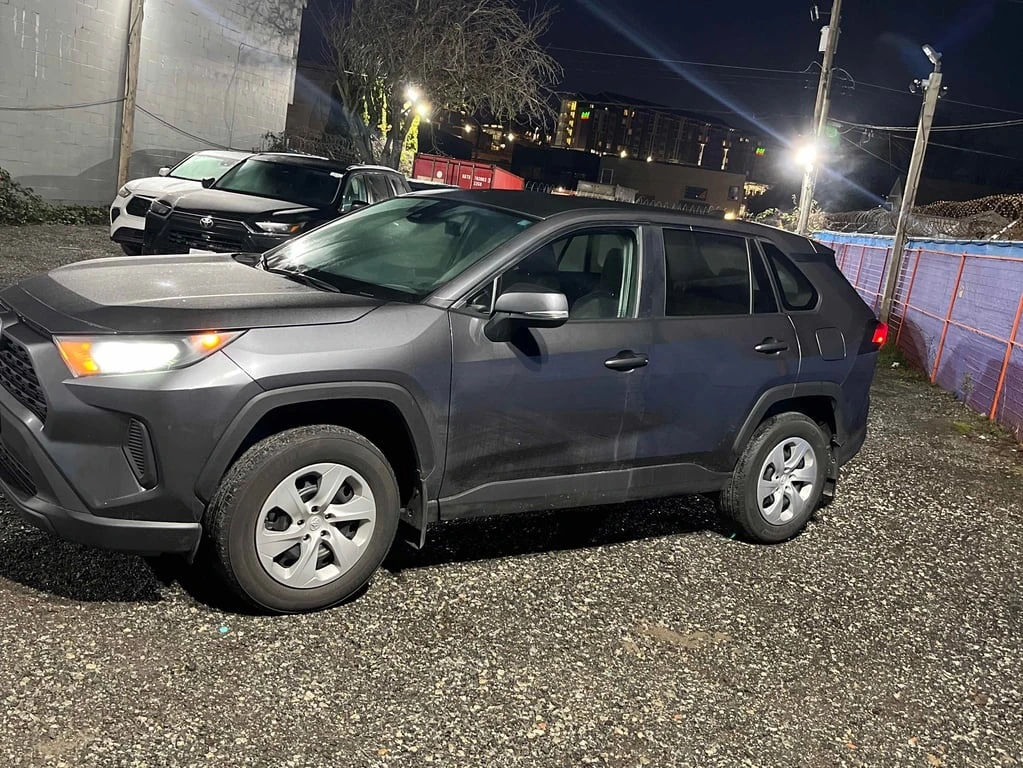 Toyota Rav4 * LE * CARFAX * БЕЗ ПЪРВОНАЧАЛНА ВНОСКА - изображение 2