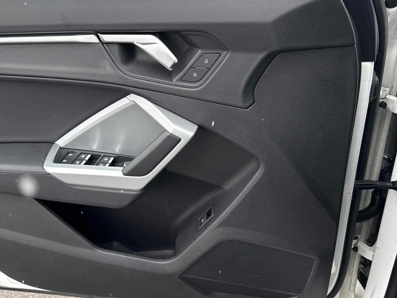 Audi Q3 * Progressiv * CARFAX * ���� �� �� | Mobile.bg � ����������� 13