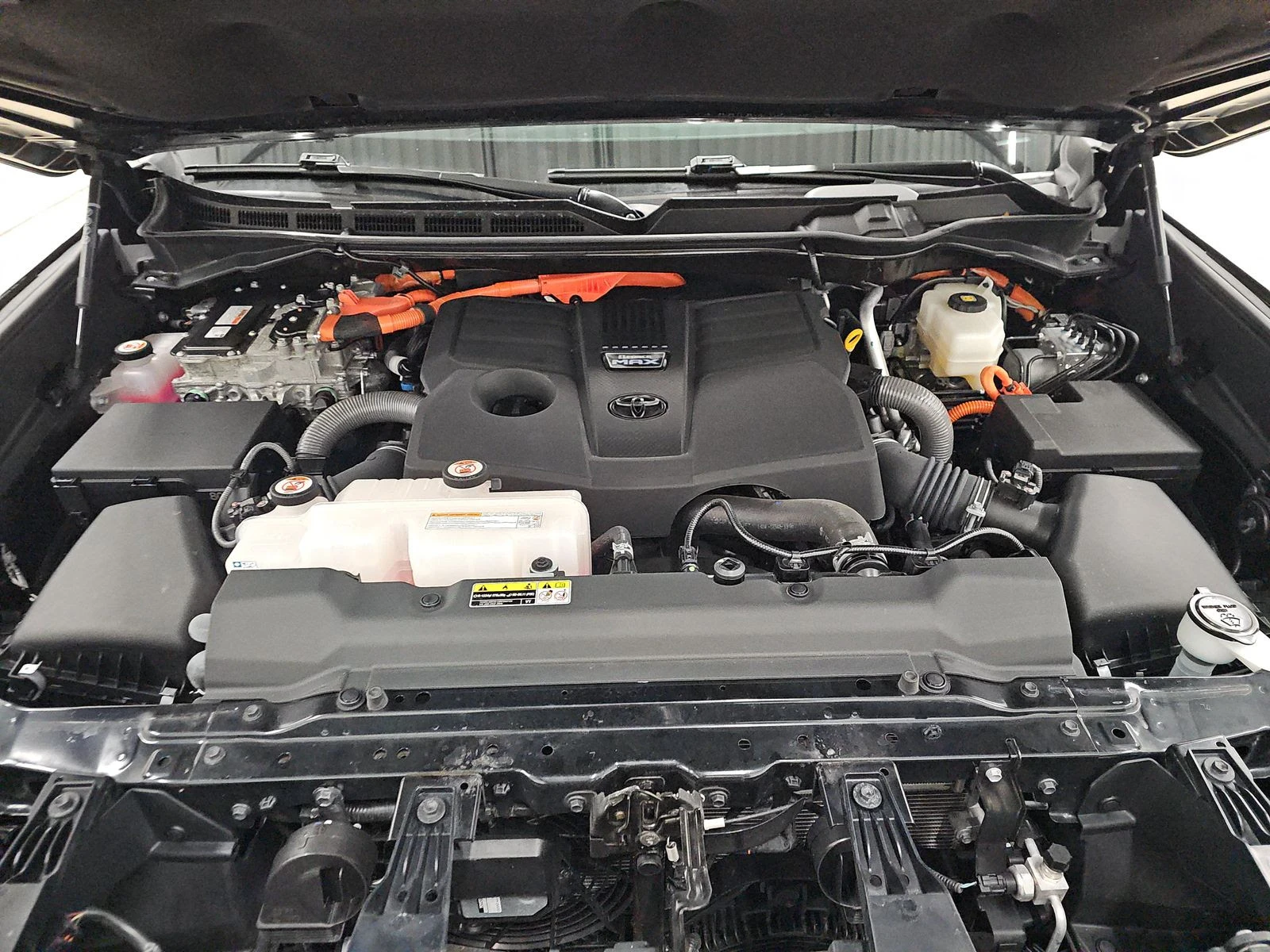 Toyota Sequoia Platinum 4x4* Pano* HuD, снимка 10 - Автомобили и джипове - 53711001