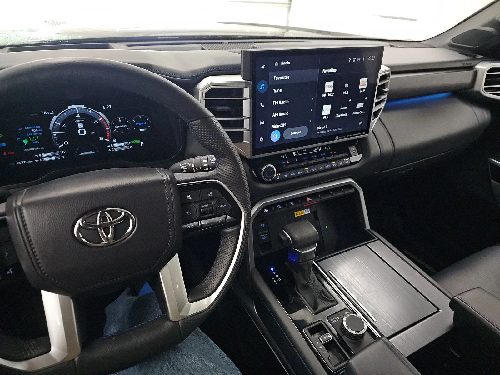 Toyota Sequoia Platinum 4x4* Pano* HuD, снимка 6 - Автомобили и джипове - 53711001