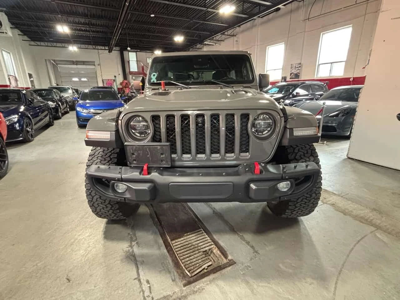 Jeep Wrangler Unlimited Rubicon  CARFAX, снимка 6 - Автомобили и джипове - 53756420