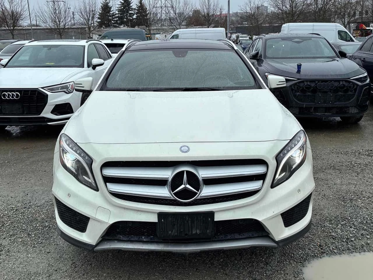 Mercedes-Benz GLA 250 4MATIC * AMG PACK* ВСИЧКИ ЕКСТРИ* ПАНОРАМА* , снимка 2 - Автомобили и джипове - 54070709