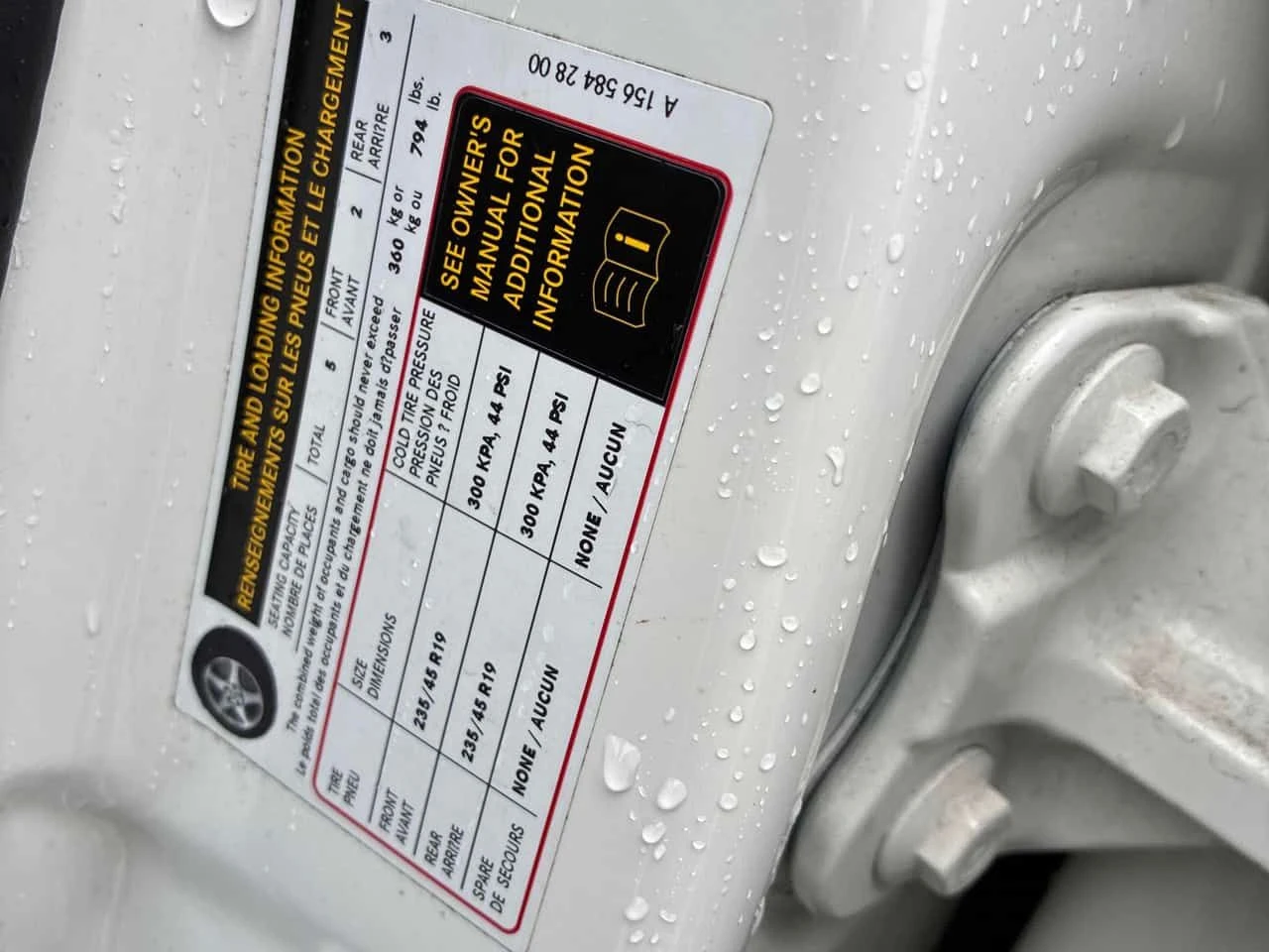 Mercedes-Benz GLA 250 4MATIC * AMG PACK* ВСИЧКИ ЕКСТРИ* ПАНОРАМА* , снимка 11 - Автомобили и джипове - 54070709