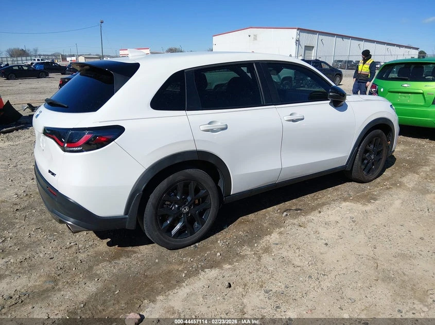 Honda Hr-v 2.0L I-4 DI, DOHC, VVT, 158HP Front Wheel Drive | Mobile.bg � ����������� 4