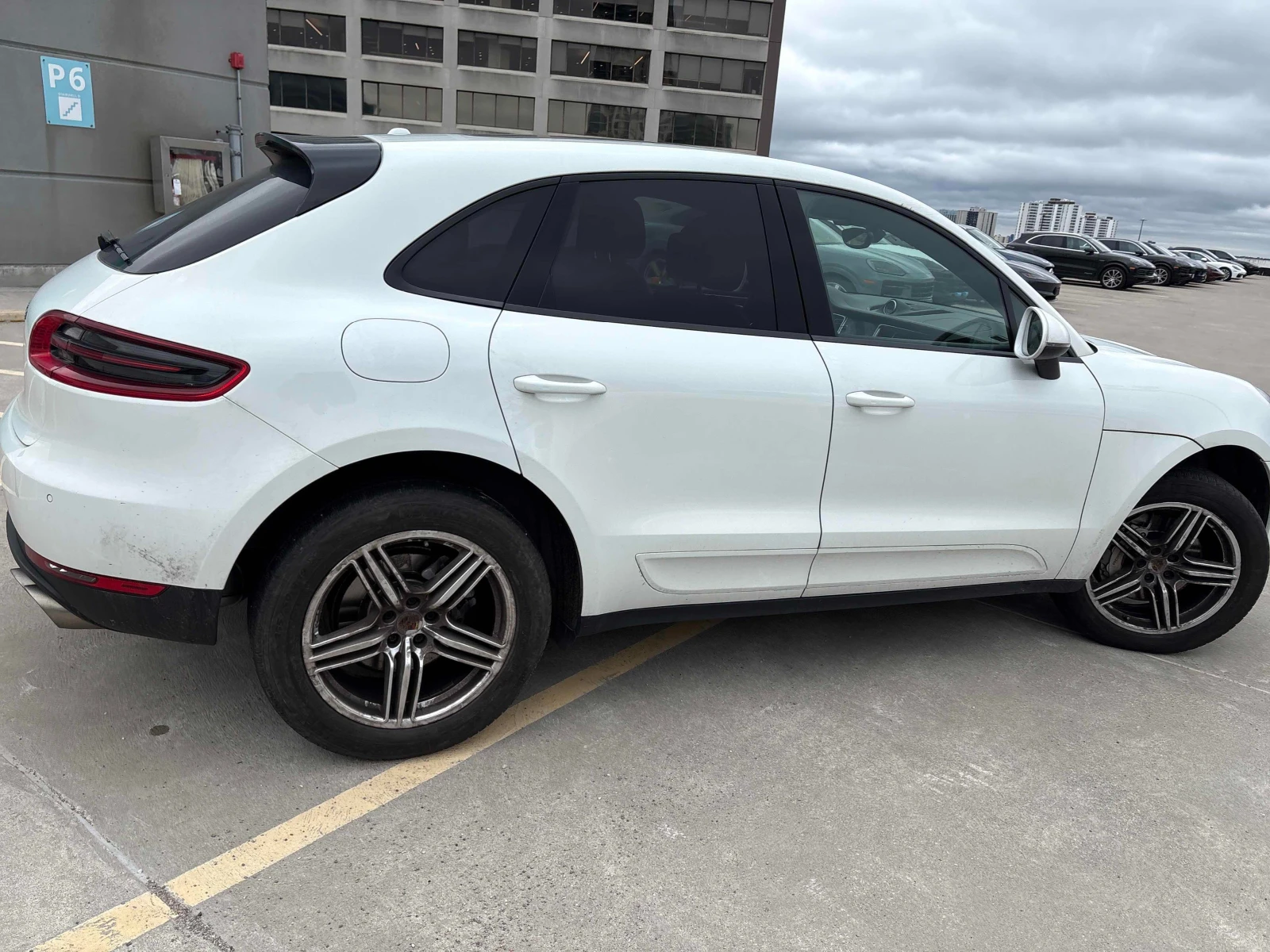 Porsche Macan S * * CARFAX * * АВТО КРЕДИТ * * Цена до БГ * * , снимка 4 - Автомобили и джипове - 54556369