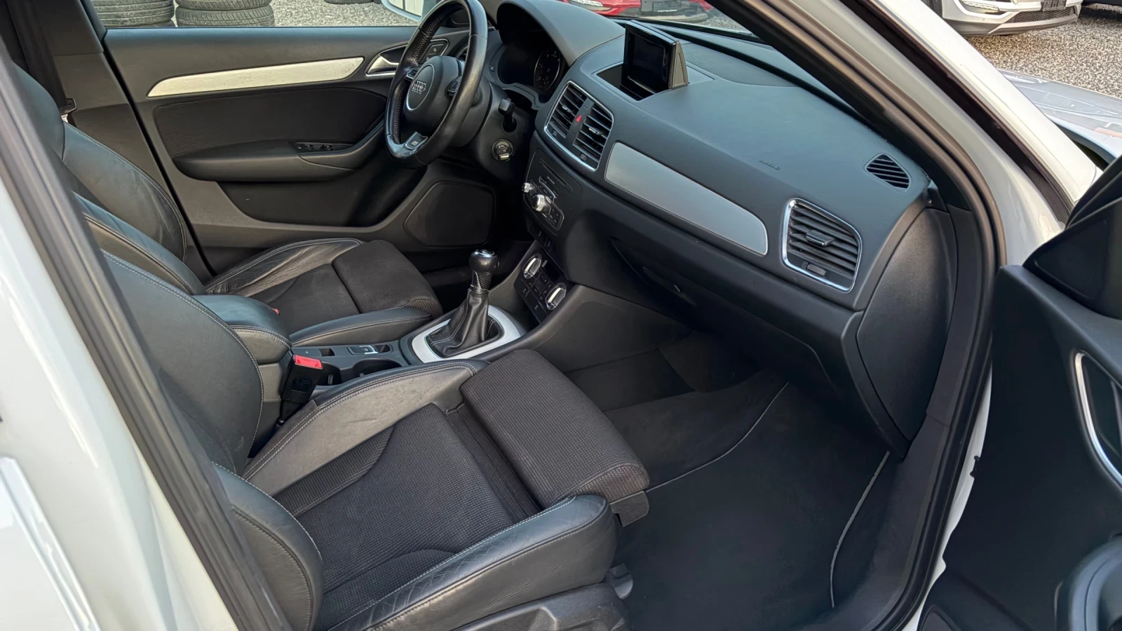 Audi Q3 2.0TDI* 140HP* Sline* TOP, снимка 10 - Автомобили и джипове - 54576848
