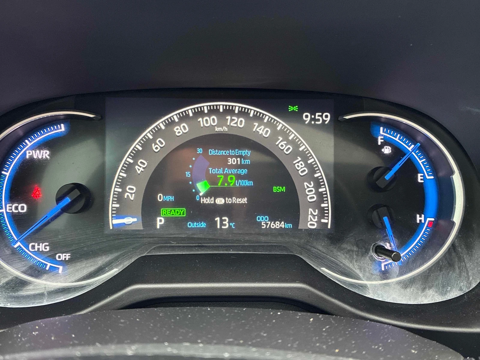 Toyota Rav4 HYBRID LIMITED * ОБДУХ * МЪРТВА ТОЧКА * KEYLESS * , снимка 7 - Автомобили и джипове - 54585918